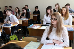 Куда поступать после 11 класса: учебные заведения в Москве