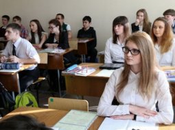 Куда поступать после 11 класса: учебные заведения в Москве