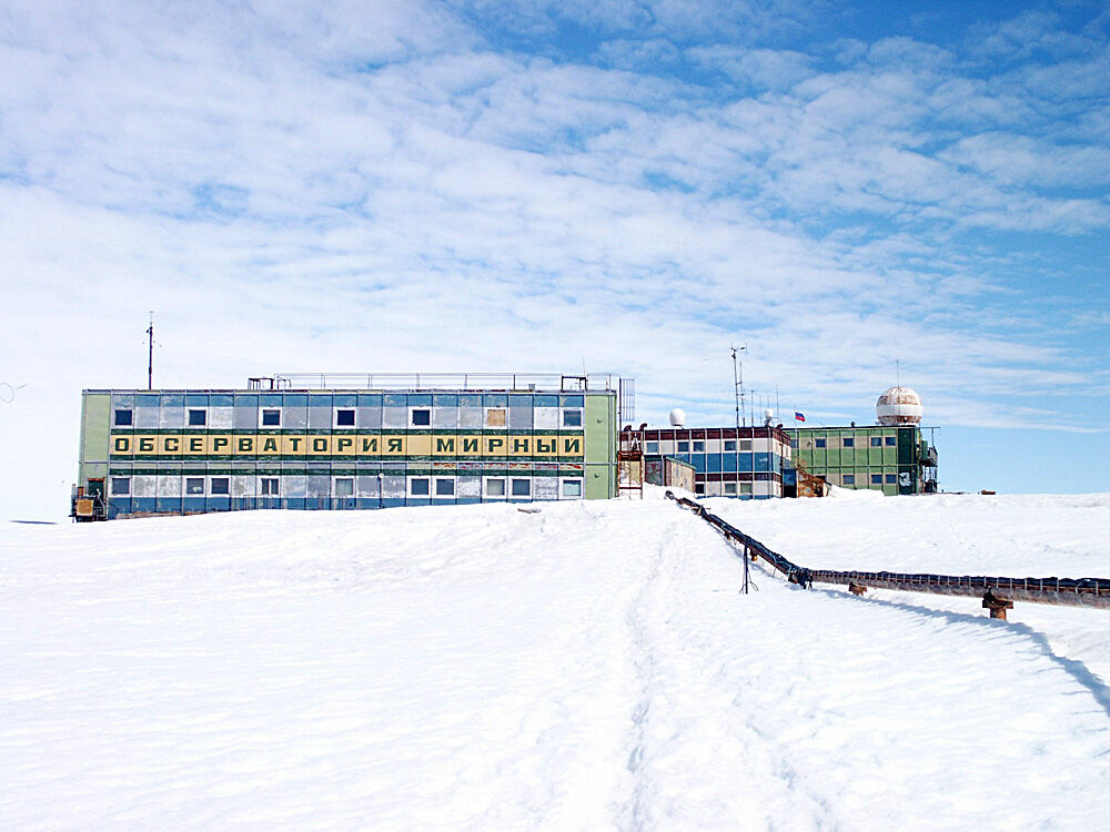 станция Мирный в Антарктиде