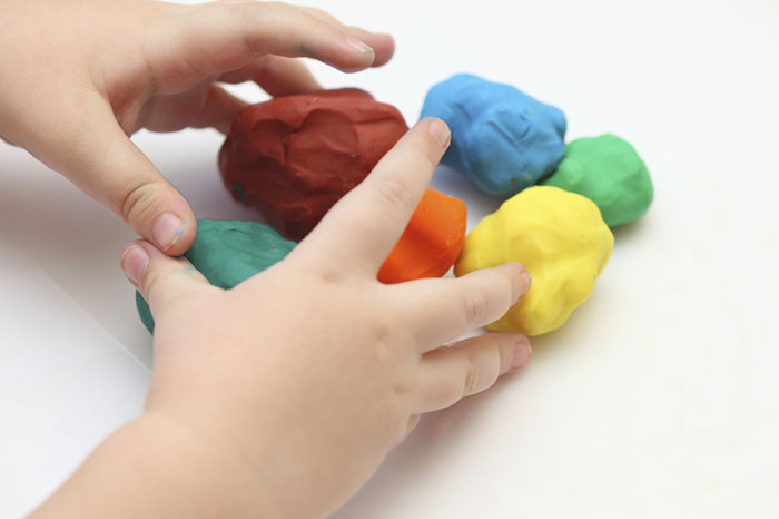 дымковская игрушка из пластилина