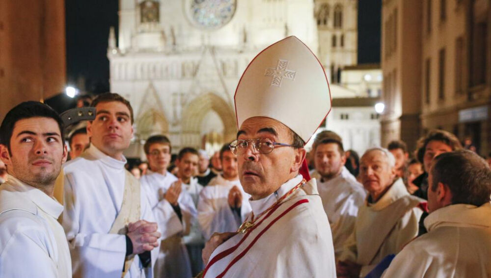 Католическая Церковь во Франции: «Наша демократия сошла с ума ...