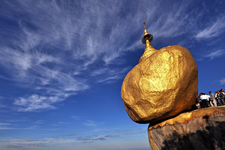 Золотой камень Будды в Мьянме: боится только женщин › Блог ...